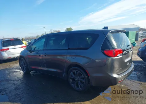 2019 Chrysler Pacifica Touring Plus from USA, damaged, VIN 2C4RC1FGXKR667725